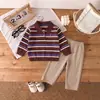 Roupa Infantil 2026 Outono Novo Estilo Coreano Listrado Blusa de Tricô Color Block para Meninos Suéter com Gola POLO Infantil Conjunto de Duas Peças