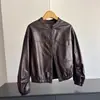 2026 Nova Jaqueta de Couro de Ovelha com Gola Baseball Cool Slim Fit Curta para Mulheres Atacado H18APY8612