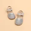 Sapatos para Meninas Sandálias Trançadas Fechadas para Crianças Novo Estilo de Verão 2026 Sapatos Respiráveis de Princesa para Meninas Pequenas