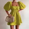 Fd1269 em Estoque Primavera 2024 Novo Transfronteiriço Cor Sólida Moda Solta Gola Quadrada Manga Bufante Vestido
