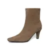 Botas curtas de couro nobuck estilo coreano para mulheres e botins outono e inverno novas botas de couro genuíno bico quadrado zíper lateral salto fino salto alto botas curtas femininas