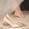 Tacones altos de punta con tacón grueso para mujer, tacón grueso 2023 primavera y verano nuevos, boca poco profunda, zapatos de boda, zapatos de novia