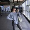 Outono e Inverno Tamanho Plus Roupas de Fitness para Yoga Manga Longa Solta Comprimento Médio Cobre o Quadril Aparência Emagrecedora Calça de Yoga Traje Esportivo de Secagem Rápida