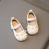 Zapatos Pequeños de Piel para Niñas 2026 Nuevos Primavera/Otoño Suela Suave Antideslizantes Mocasines Infantiles Zapatos de Princesa para Niñas Versátiles