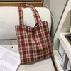 Bolso Nuevo de Cuadros de Invierno para Mujer Estilo Coreano Estilo Perezoso Gran Capacidad Estudiante Clase Viaje Diario Bolso de Hombro Bolso Tote Portátil