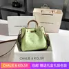 Bolsa Balde Embossada Nicho Dropshipping Primavera/Verão 2026 Grande Capacidade Elegante Bolsa Tote para o Dia a Dia Atacado