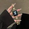 Pulseira de Metal para Relógio Trevo de Quatro Folhas em Aço Inoxidável Adequada para Apple Watch iWatch 11ª Geração 10/9876Ultra/Se