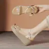 Sandalias de Cuña de Cuero Suave de Moda con Pedrería y Suela Gruesa Verano 2026 Nuevos Zapatos de Plataforma Versátiles Zapatos Ligeros Elegantes para Mujer