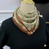 Bufanda de Seda con Hebilla Magnética 2025 Nuevo Estilo Bufanda Pequeña para Mujer Algodón y Lino Estilo Coreano Versátil Moda Protección para el Cuello Pañuelo Cuadrado Bufanda de Cuello