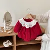 Roupa de Outono Estilo Coreano para Bebês Meninas, Versátil e Fofa, Macacão Floral Casual Infantil com Renda e Mangas Longas