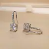 Pendientes Cuadrados Pequeños de Hebilla para Oreja, Pendientes Redondos de Circonita Super Brillantes, Pendientes de Moda Europea y Americana, Pendientes de Nicho