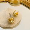 Aretes de Bola Mate Europeos y Americanos ins para Mujer Estilo Francés Lujo Ligero Diseño Nicho Hueco Esférico Hebilla de Oreja Celebridad de Internet Oreja Trendy