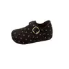Zapatos casuales retro de moda nuevos de lunares para mujer, zapatos individuales versátiles para exteriores con detalle de hebilla para otoño de 2026