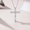 Colgante de Cruz 925S con Incrustación de Moissanita, Estilo de Lujo Ligero, Diseño Elegante y de Moda, Joyería Versátil Chapada en Oro de 18K