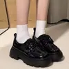 Mocasines retro de estilo francés con suela blanda, puntera cerrada, diseño de estilo británico, nueva colección otoño 2026 para mujer, zapatos casuales slip-on de suela blanda