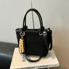Bolsa Suede Retrô Outono Inverno 2025 Nova Moda Simples Versátil Bolsa Transversal Super Popular Bolsa Carteiro Bolsa Saco