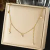 Corrente para clavícula com pingente de franja de zircônia estilo ins europeu e americano, aço inoxidável banhado a ouro 18K, colar com pingente feminino simples e elegante