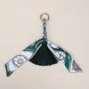 Bufanda de Moda Coreana de Alta Gama con Lazo de Cinta, Borla de Cuero, Flecos, Encanto para Bolso, Llavero para Coche