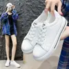 Zapatos blancos zapatos de mujer 2025 primavera y otoño nuevos versión coreana de zapatillas planas combinables para mujer zapatillas deportivas casuales de moda