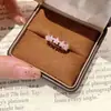 Anel Colorido Estrela com Strass Doce e de Alta Qualidade Estilo Coreano para Mulheres, Design Único, Exquisito Anel para Dedo Indicador