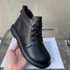 Botas Martin femininas de comércio exterior transfronteiriças, novas botas curtas de outono 2024, botas femininas retrô britânicas de cadarço baixo