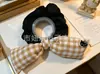 Venta directa del fabricante: Goma de Pelo de Algodón Relleno con Lazo de Cuadros Simple, Dibujo Animado, Goma de Pelo Linda para Regalo, Lazo para el Pelo, Banda para el Pelo