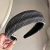 Tecido para Terno, Tecido com Padrão Escuro Simples, Faixa de Cabeça com Cabeça de Esponja Côncava e Convexa, Faixa de Cabeça Versátil Retro de Alta Qualidade, Novos Acessórios de Cabelo
