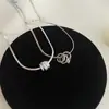 Collar con Anillo de Zirconia de Temperamento para Mujer Cadena de Clavícula Personalizada Nuevo Estilo Caliente 2025 Lujo Accesible Nicho Collar de Gama Alta