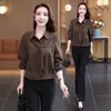 Elegante camisa de rayas para mujer, nuevo modelo otoño 2026, manga larga, con cuello, estilo chal, adelgazante, versátil, a la moda, top de corte holgado