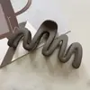 Presilha de Garra para Cabelo Mais Vendida na Amazon, Presilha Tubarão com Acabamento Fosco para Mulheres, Grampo para Rabo de Cavalo, Atacado de Acessórios para Cabelo
