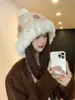 Novo Chapéu de Tricô Feito à Mão de Pelo de Coelho para Outono e Inverno, Chapéu de Proteção de Orelha de Leão de Pelúcia para Mulheres, Chapéu Lei Feng de Lã Fofo e que Afina o Rosto