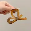 Pinza para el pelo para mujer con pelo grueso en la parte posterior de la cabeza, linda pinza de tiburón para peinado semi-recogido, pinza de garra de felpa de tamaño mediano para otoño e invierno
