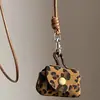 Carteira de Moedas Compacta de Couro Estampada de Leopardo Colar Pingente Feminino Corda de Couro Corrente Longa para Suéter Bolsa de Armazenamento de Chaves Acessórios