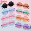 Gafas de sol para niños de una sola pieza 2026 al por mayor, juegos combinados surtidos de accesorios de una sola pieza, gafas de sol para niños en stock