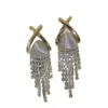 Pendientes de borla de ópalo con diamantes completos Pendientes de lujo ligero de alta calidad para mujer 2023 nuevos pendientes populares de diseño de nicho
