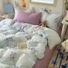Set de Ropa de Cama para Bebé de Grado A Algodón Puro Cuatro Piezas Estilo Fresco Ins Algodón Lavado Dibujos Animados Lindos Estilo Crema Sábana Funda de Edredón