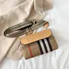 Bolso pequeño bolso de mujer 2022 nueva moda temperamento simple damas moda coreana bolso de hombro bandolera bolso cuadrado pequeño venta al por mayor