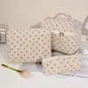 Bolsa de Maquiagem Floral de Veludo Transfronteiriça Grande Capacidade Bolsa de Armazenamento de Maquiagem de Mão Bolsa de Higiene Pessoal Portátil para Viagem