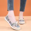 Sapatos de Tecido Old Beijing para Mulheres, Sapatos Planos Casuais Slip-On para Primavera e Outono para Meia-Idade e Idosos, Solado Macio, Respiráveis e Confortáveis Sapatos de Mãe