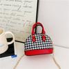 Bolso nuevo para niños estilo INS coreano, mini bolso de mano retro tipo concha para bebé, bolso cruzado para niña estilo occidental, accesorios
