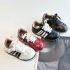 Sapatos femininos Agande tênis de treino 2026 Outono sapatos infantis Kids versáteis tênis de cano baixo para skate Tênis esportivos masculinos para atividades ao ar livre