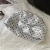 Gorro Retro Japonés de Lunares con Láser para Mujer, Versátil para Primavera y Verano, Gorro Holgado que Adelgaza el Rostro, Moda Tendencia