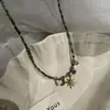 Collar de Acero de Titanio con Piedra Natural de Estrella y Luna Vintage Joyería de Lujo Ligero de Nicho Accesorios de Cadena para Clavícula de Gama Alta para Mujer
