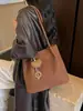2026 Nova Bolsa de Ombro Único com Textura de Tecido para Mulheres Couro Macio de Alta Qualidade Bolsa Cesta Tote Grande Capacidade para o Dia a Dia Portátil