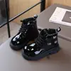 Botas Martin para Meninas 2026 Outono Novo Estilo Temperamento Borboleta Botas Curtas Estilo Coreano Estudante Crianças Médias e Grandes Antiderrapantes Botas Casuais Tendência