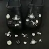 2026 Estrela da Moda Sapatos com Furos Fivela Decorativa Corrente de Pérolas Prateadas de Alta Qualidade Sandália Versátil Acessórios Fivela de Sapato de Trabalho Pesado DIY