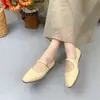 Sapatilhas Francesas de Solado Plano Cor Champagne Pequenas Sapatilhas Perfumadas para Mulheres com Elegante Fivela de Uma Tira Outonal Sapatos Mary Jane Vermelhos Sapatos de Bico Arredondado