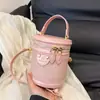 Bolso de Mano Elegante de Alto Valor Moderno de Moda Bolso Cruzado 2026 Nuevo Llegado de Verano Sentido de Diseño de Nicho Bolso Cubo