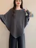 Suéter Holgado Versátil de Moda y Estilo Hombros Descubiertos para Mujer Primavera y Otoño 2026 Manga Murciélago Dobladillo Irregular Manga Larga