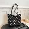 Bolso de mano retro de gamuza para otoño e invierno para mujer, nuevo bolso de hombro de lunares de moda 2026, bolso tote para el trabajo, bolso tipo cubo